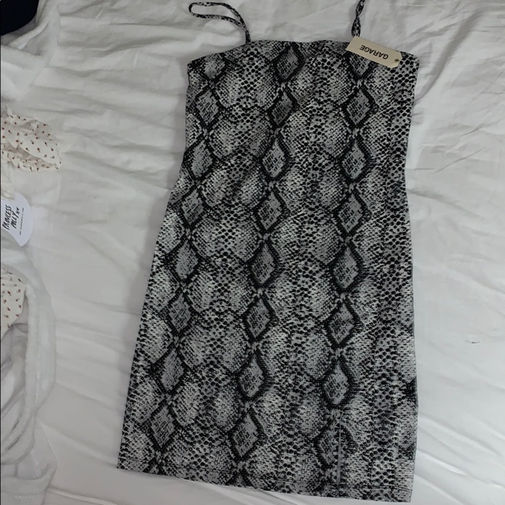 garage dress